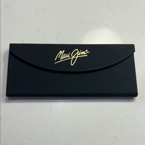 NWOT - Maui Jim Foldable Sunglasses/Glasses Case (Large)